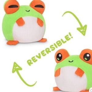 TeeTurtle Reversible Tree Frog Plush  BRAND NEW WITH TAGS.